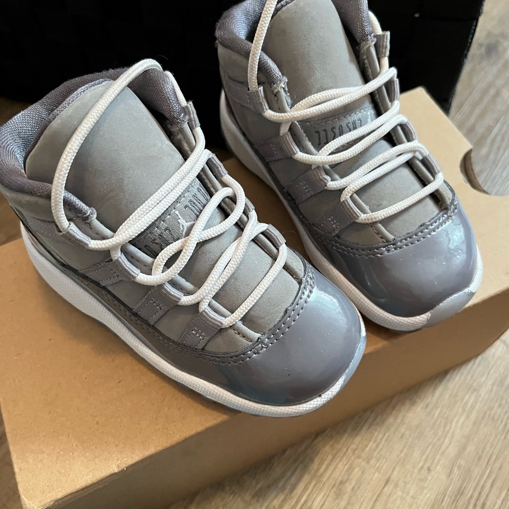 Cool Grays 6C